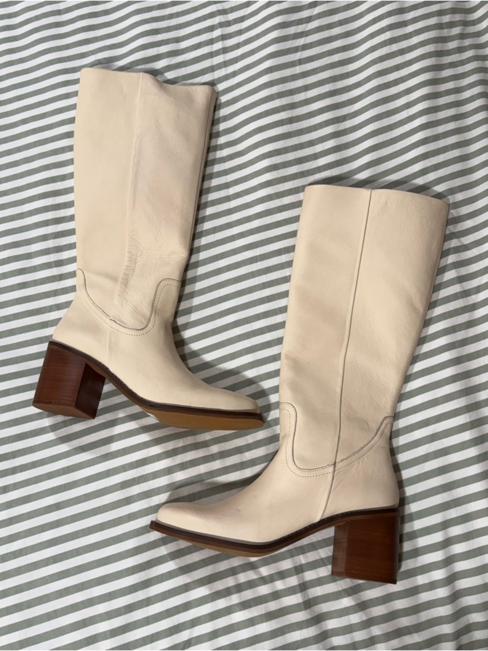 Patina Ivory Leather Campus Boots Size 10.5
